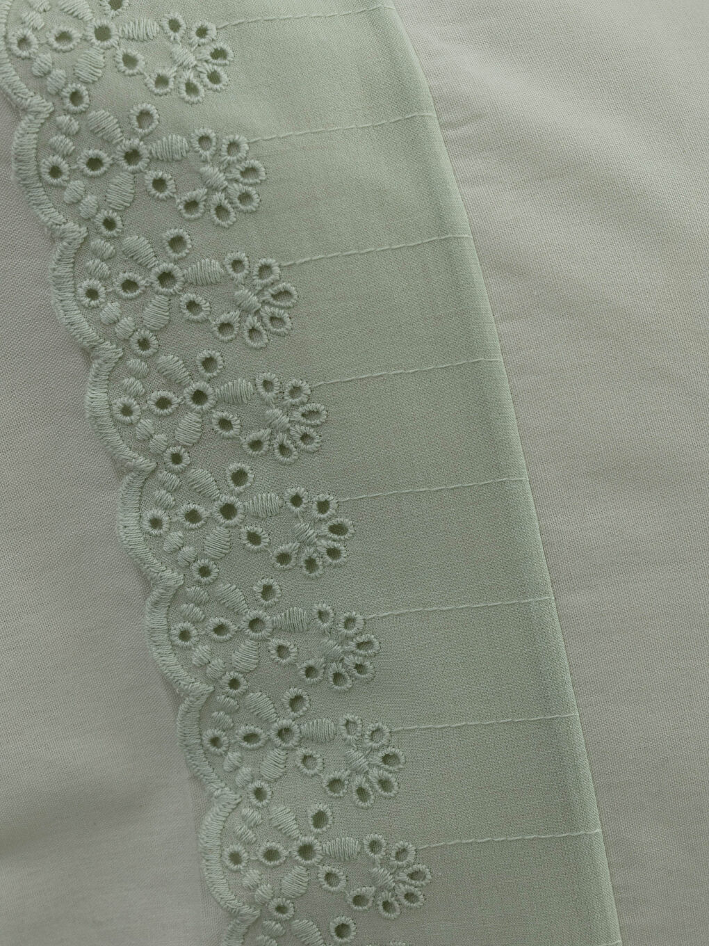 Yeşil Tek Kişilik Dantel Detaylı Pike Takımı-4