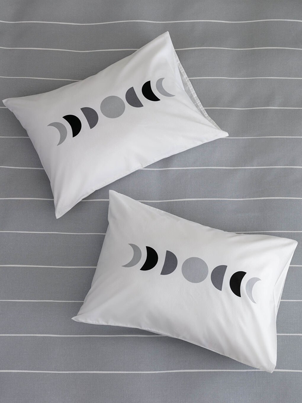 Karışık Çift Kişilik Çizgili Pamuklu Pike Takımı-1