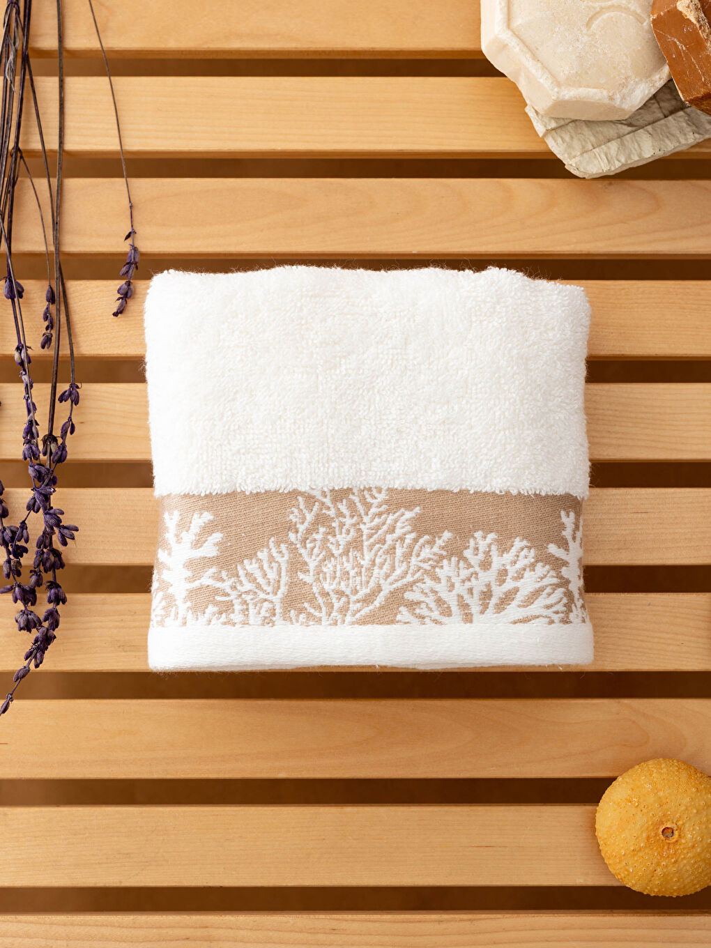 Serviette d'invité en Jacquard Brodé