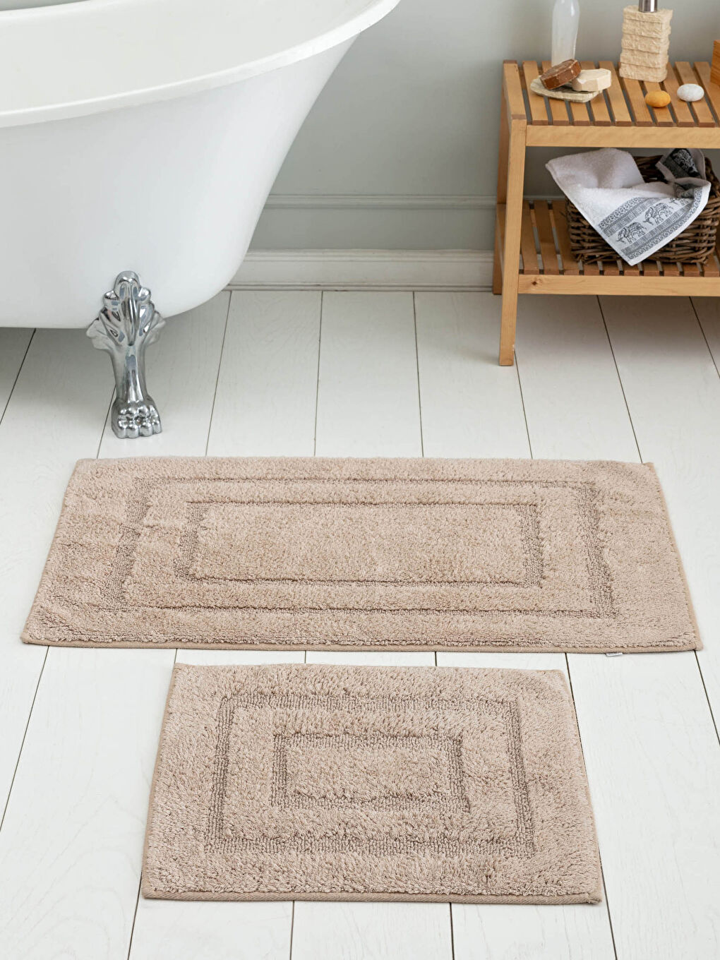 سجادة حمام منقوشة عبوتان