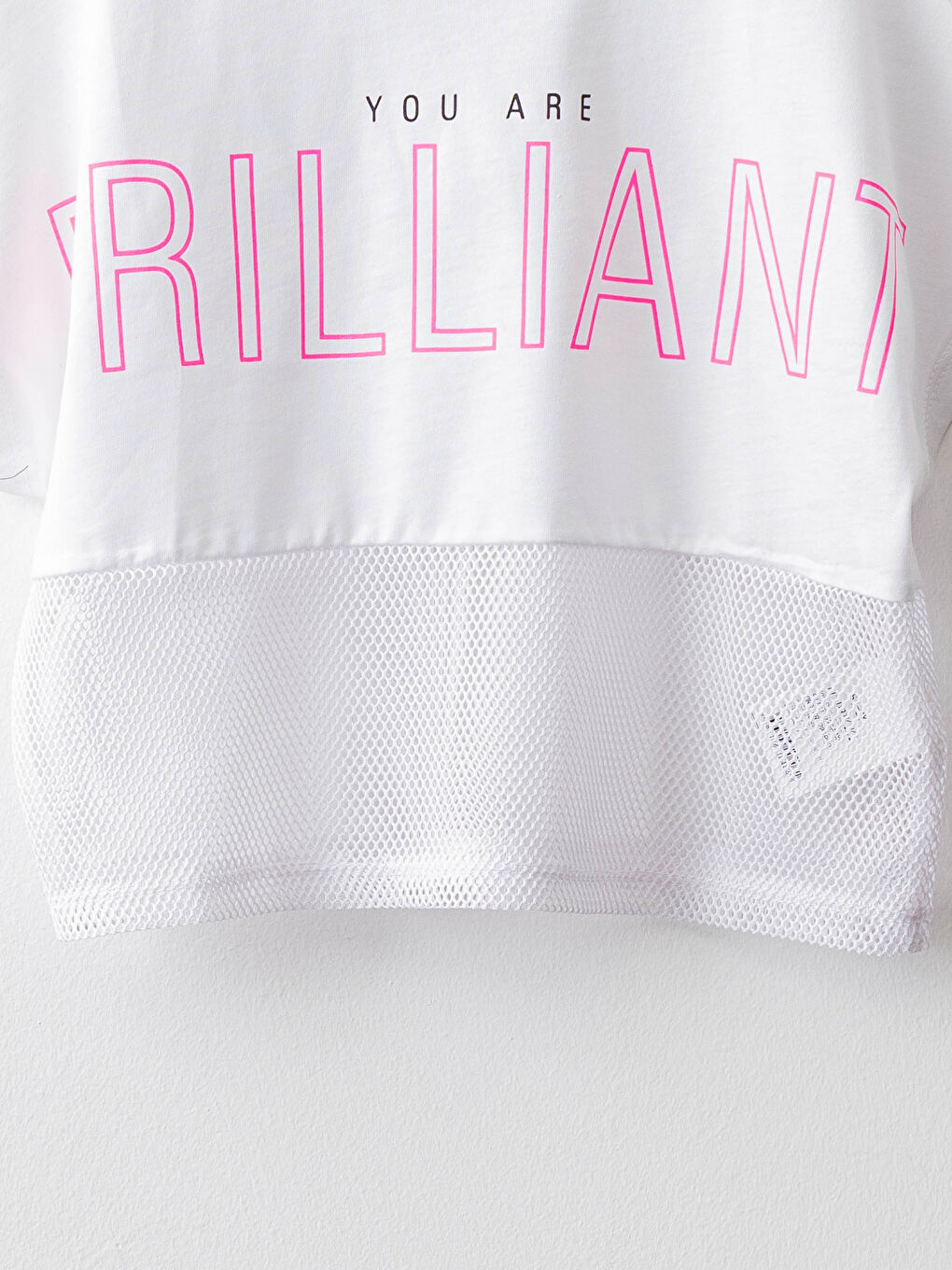 Beyaz Bisiklet Yaka Baskılı File Detaylı Kısa Kollu Kız Çocuk Tişört-2