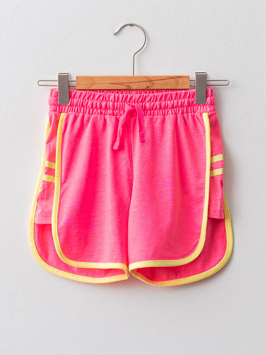 Fuşya Beli Lastikli Basic Kız Çocuk Şort