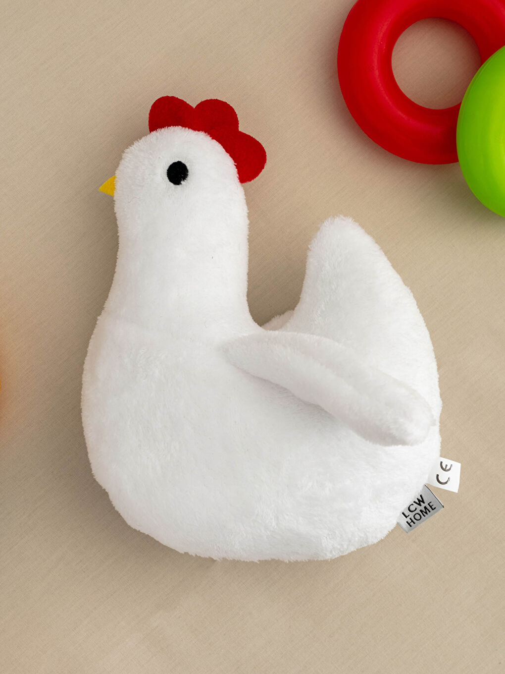 Beyaz Pelüş Dolgulu Nakışlı Bebek Tavuk Kırlent