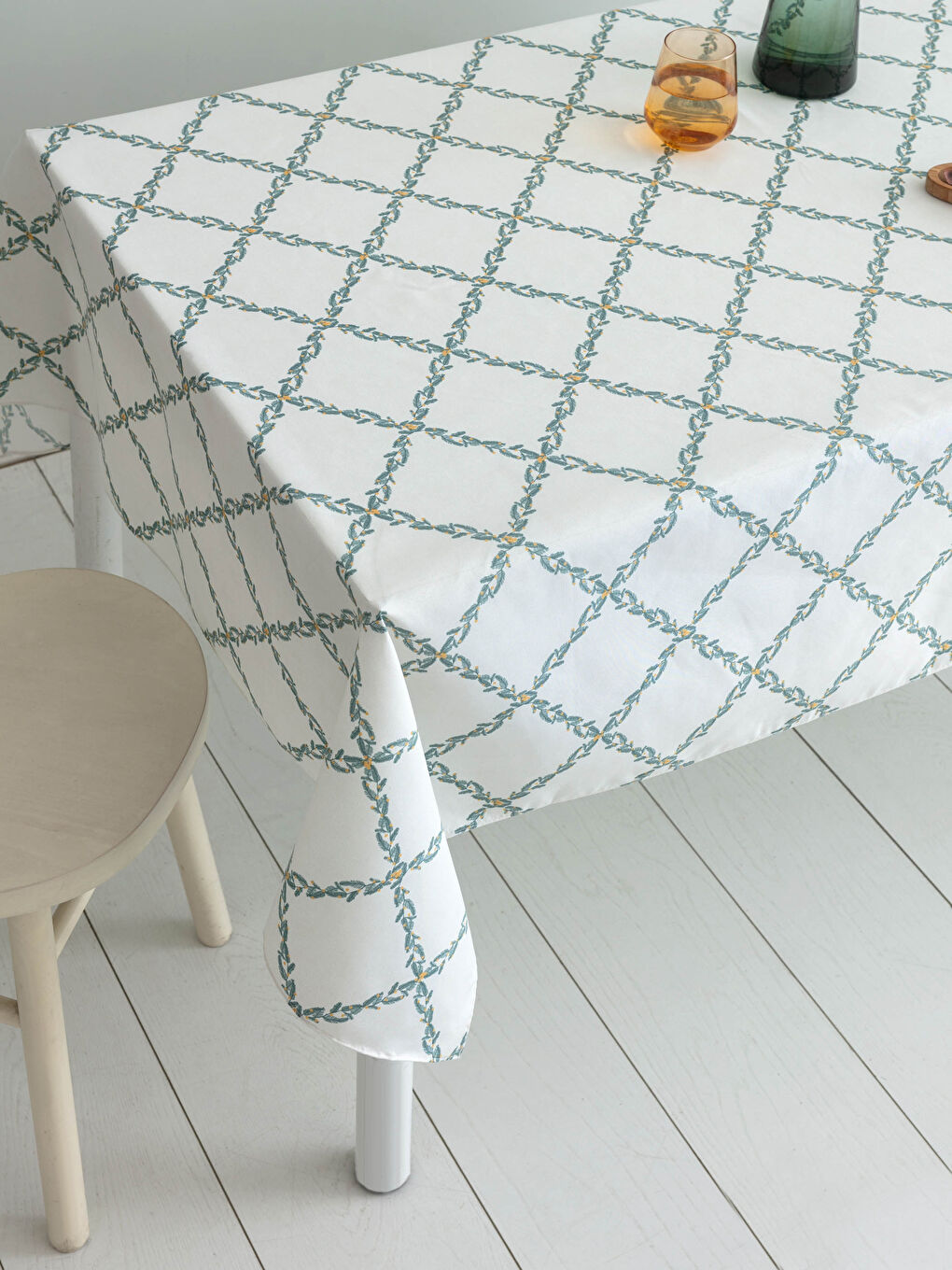 LCW HOME Chequered Tablecloth 140x190 Cm -S1IY39Z8-LRR