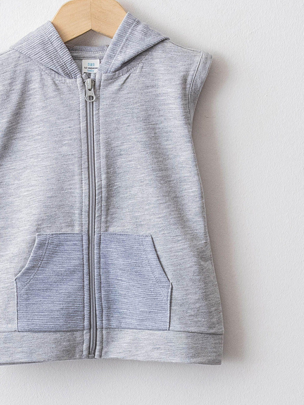 Gri Kapüşonlu Basic Erkek Bebek Fermuarlı Yelek-2