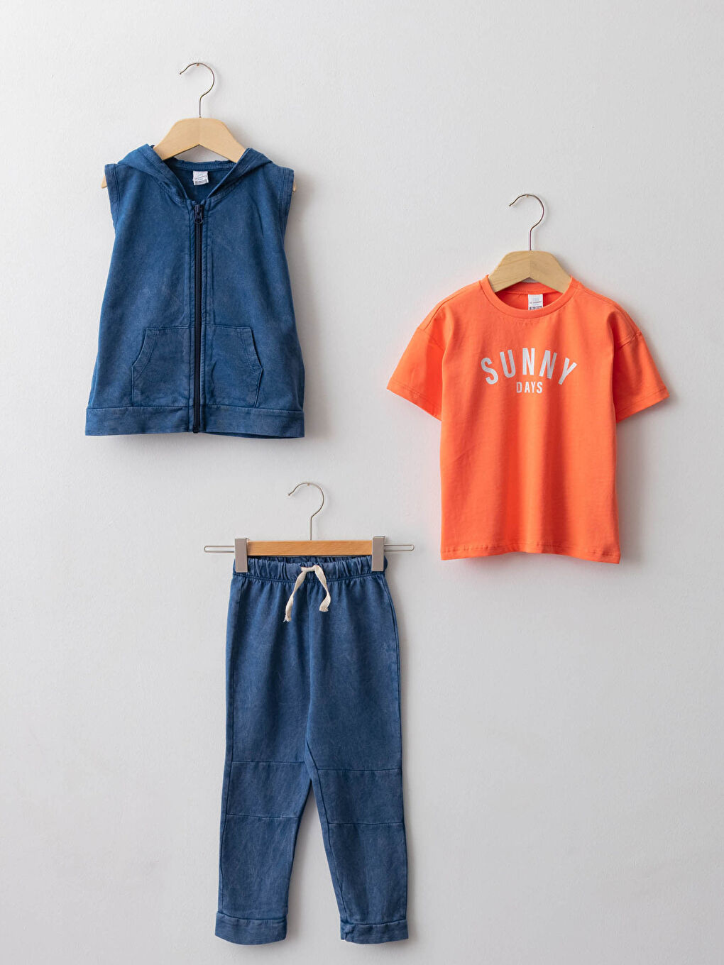 Printed Baby Boy T-Shirt Vest and Trousers 3-Piece Set