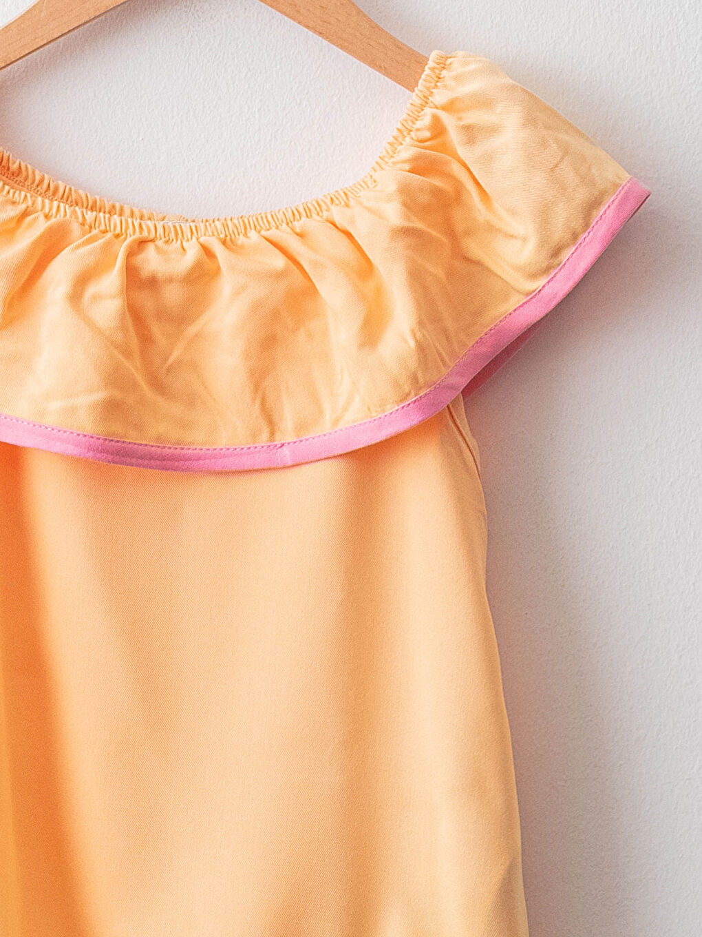 Turuncu Kayık Yaka Basic Viskon Kız Çocuk Bluz-2