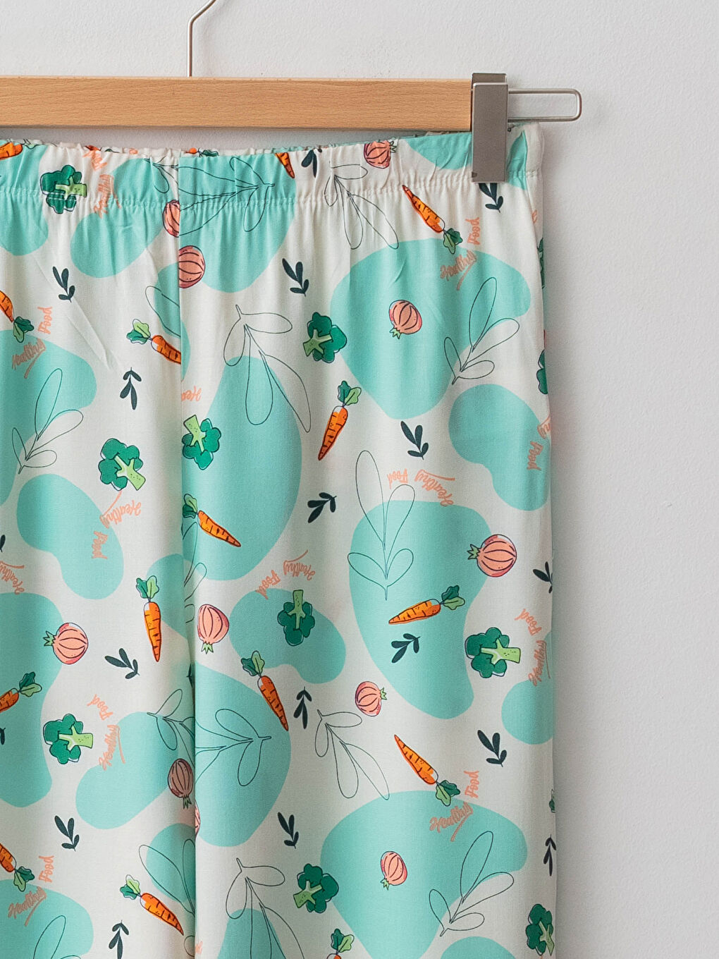 Ekru Bisiklet Yaka Baskılı Kısa Kollu Viskon Kadın Kaprili Pijama Takımı-7