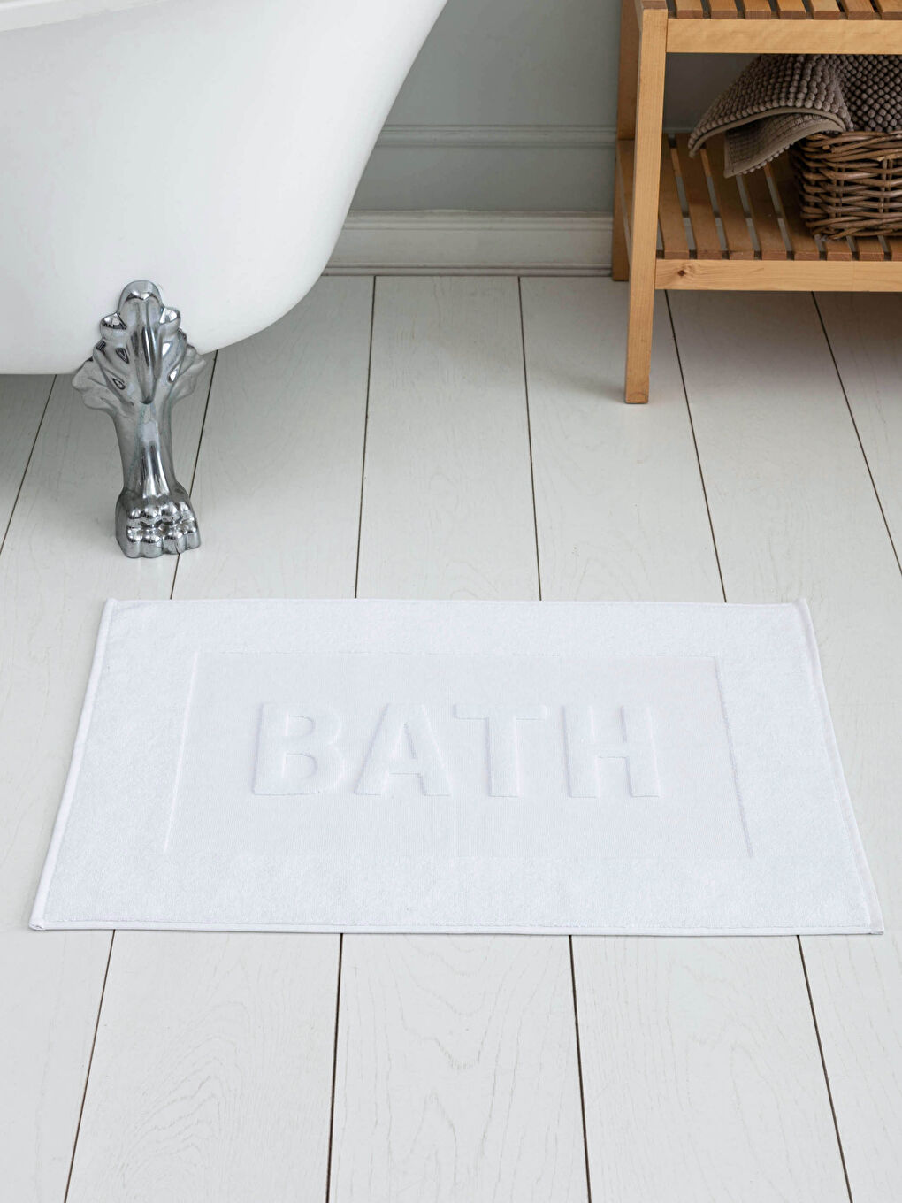 Slogan Detailed Bath Mat