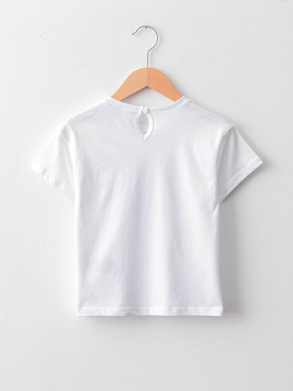 Beyaz Bisiklet Yaka Kısa Kollu Maşa ile Koca Ayı Baskılı Kız Bebek Tişört-1