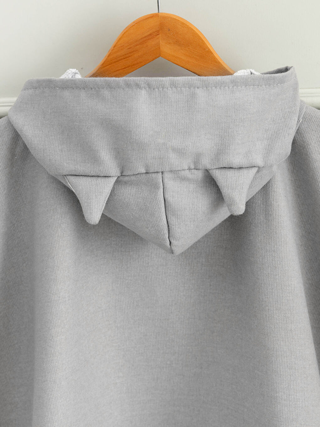 LCW HOME Batman Lizenzierter Poncho mit Kapuze für Jungen -S1JR44Z4-F9C