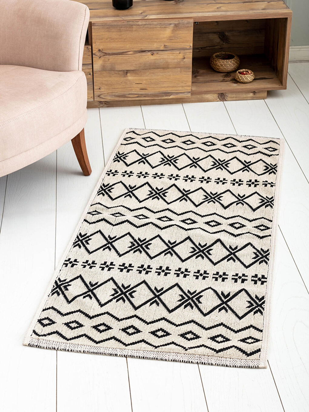 Ethnic Patterned Jacquard Rug 70x140 Cm