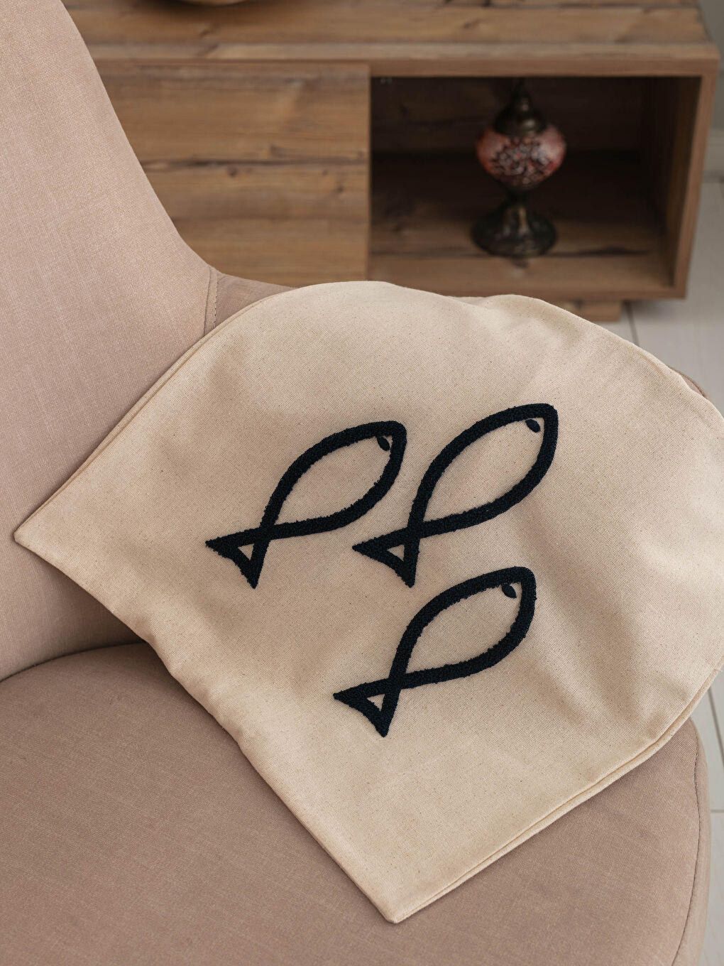Fish Embroidered Cushion Cover 45x45 Cm -S1K384Z8-LSJ