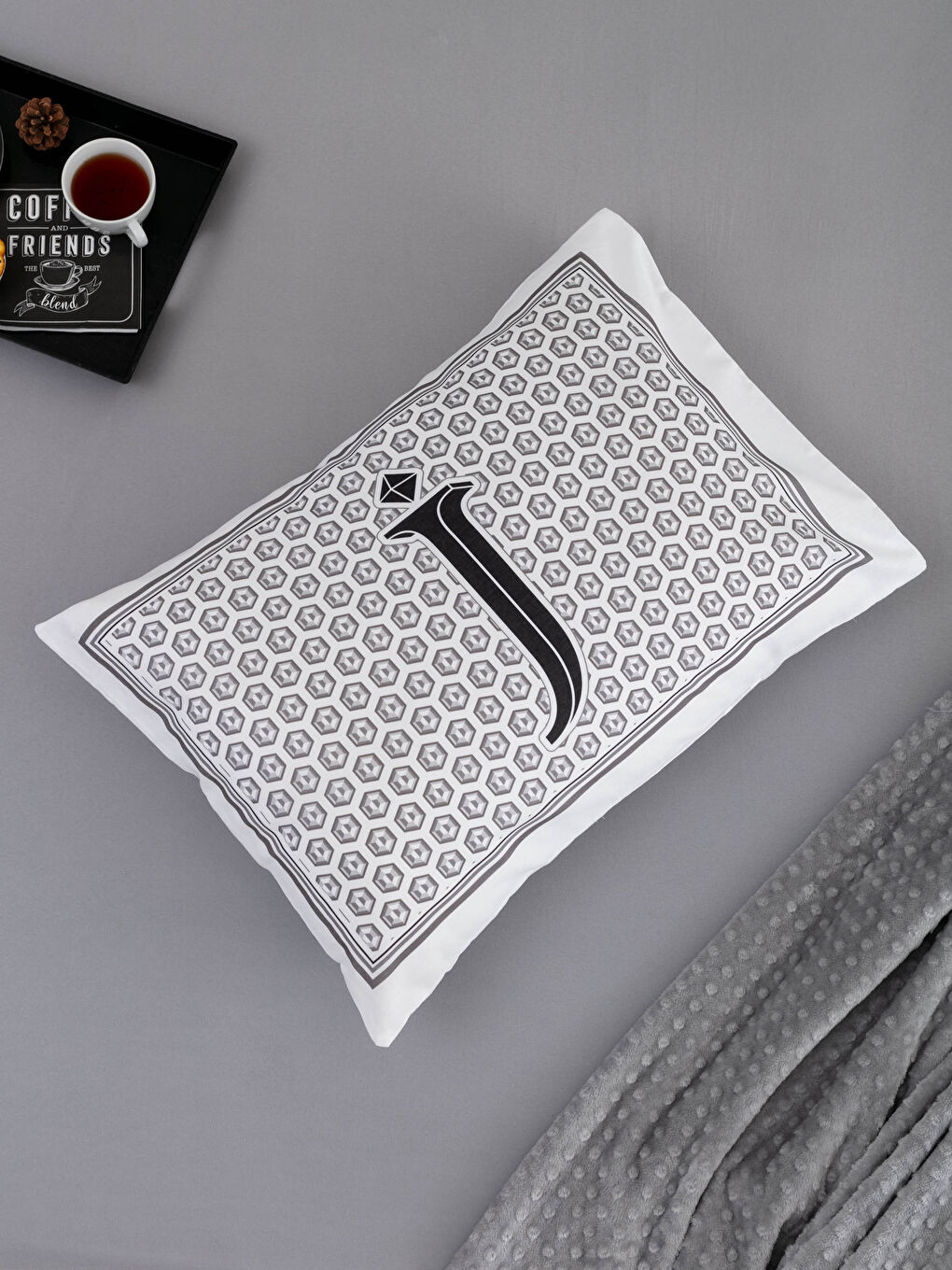 Letter “J” Printed Pillow Case 50x70 Cm