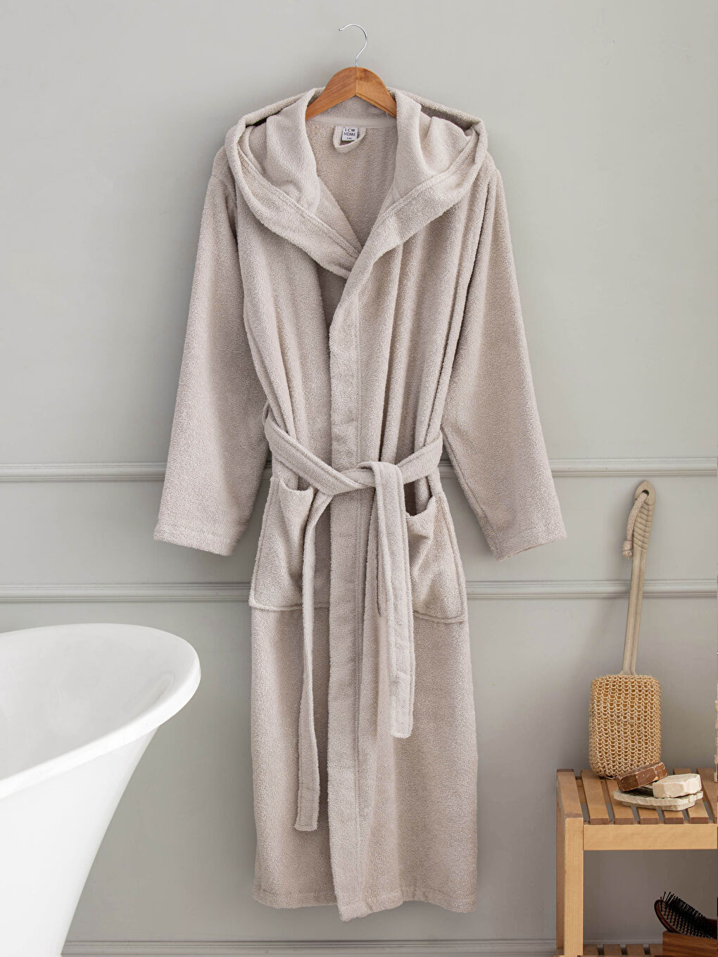 Bej Kapüşon Yaka Uzun Erkek Bornoz
