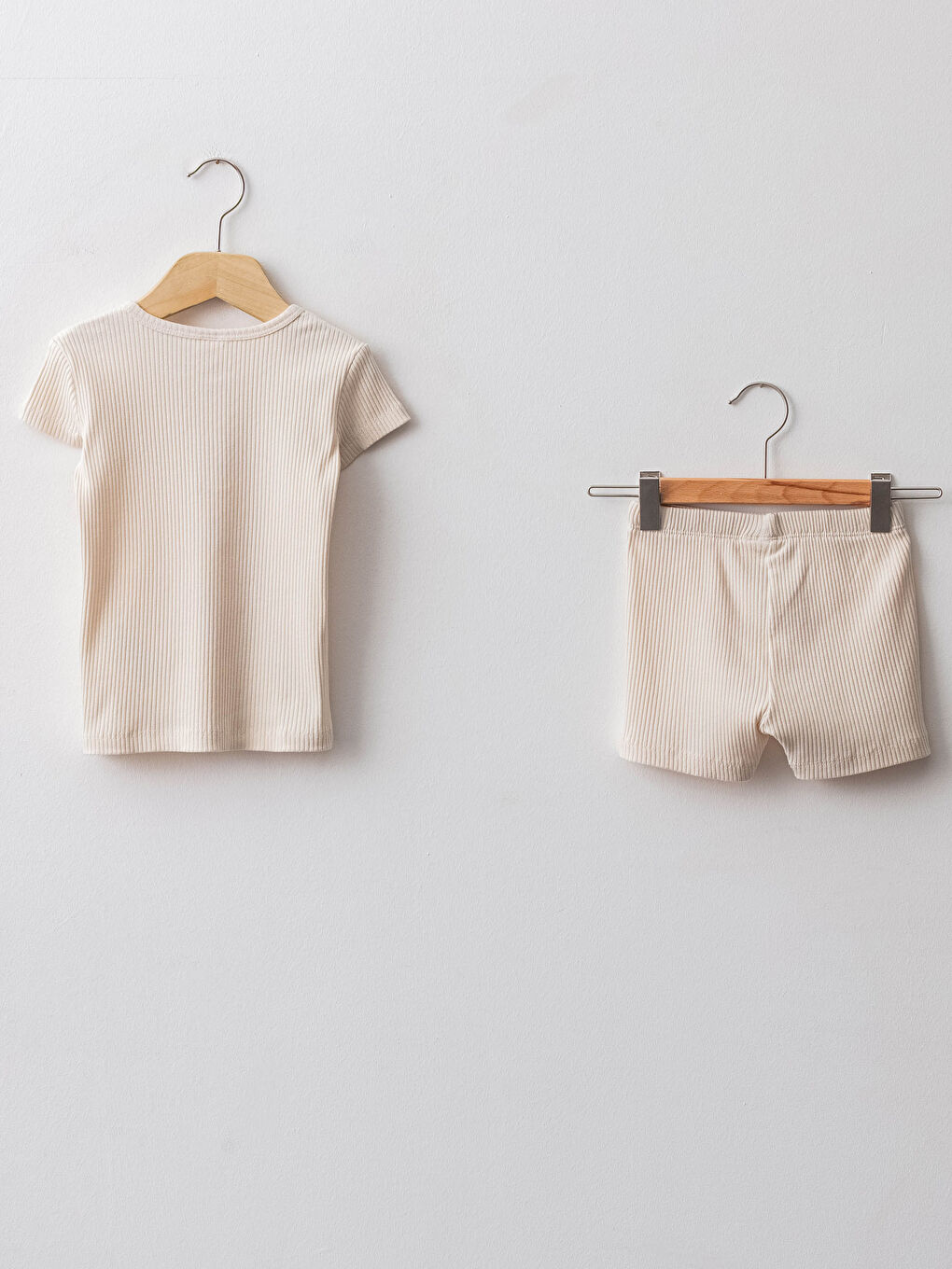 Bej Bisiklet Yaka Kısa Kollu Basic Kız Bebek Pijama Takımı-1