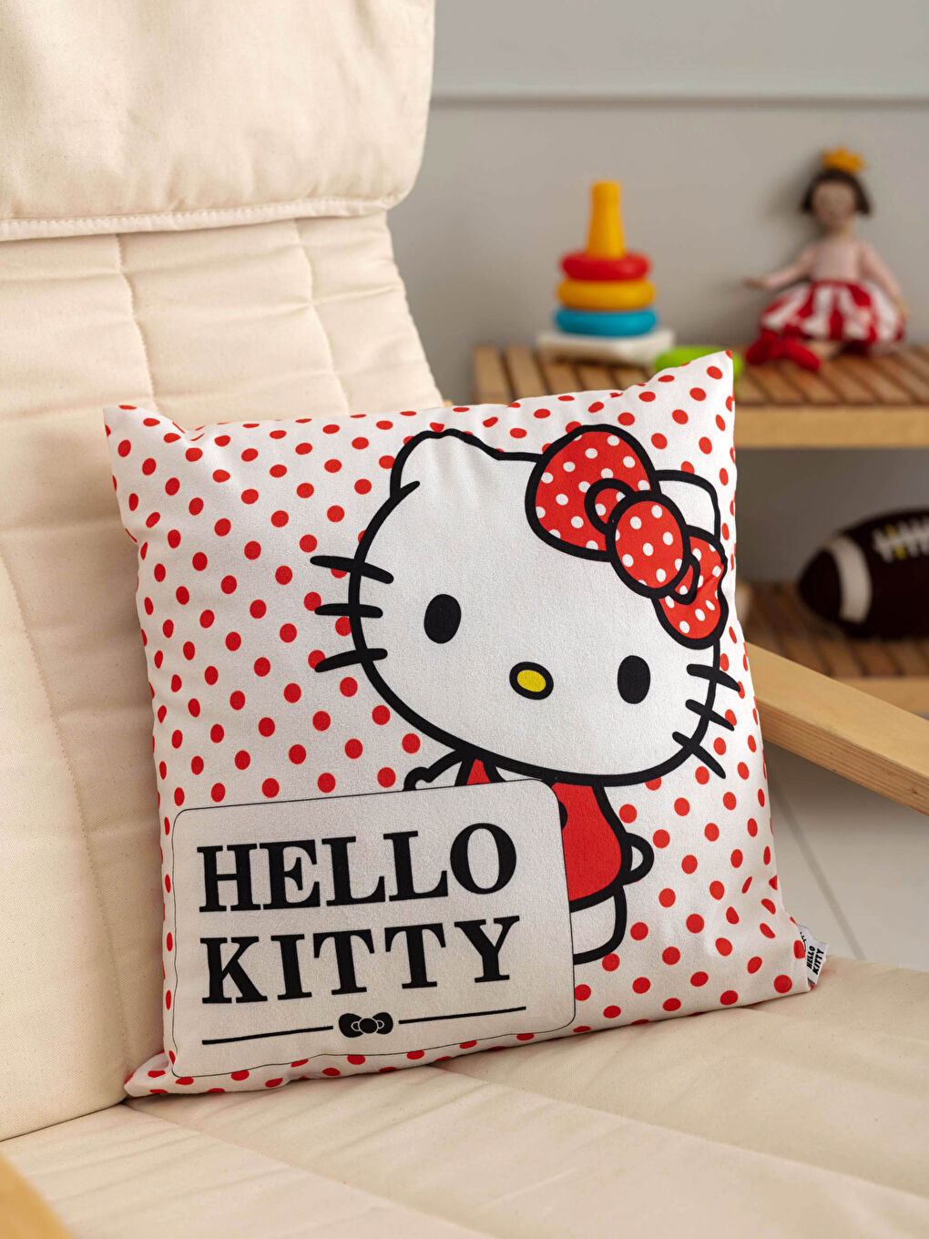 LCW HOME Hello Kitty Licensed Filled Baby Pillow 40x40 Cm -S1KT19Z1-F9C