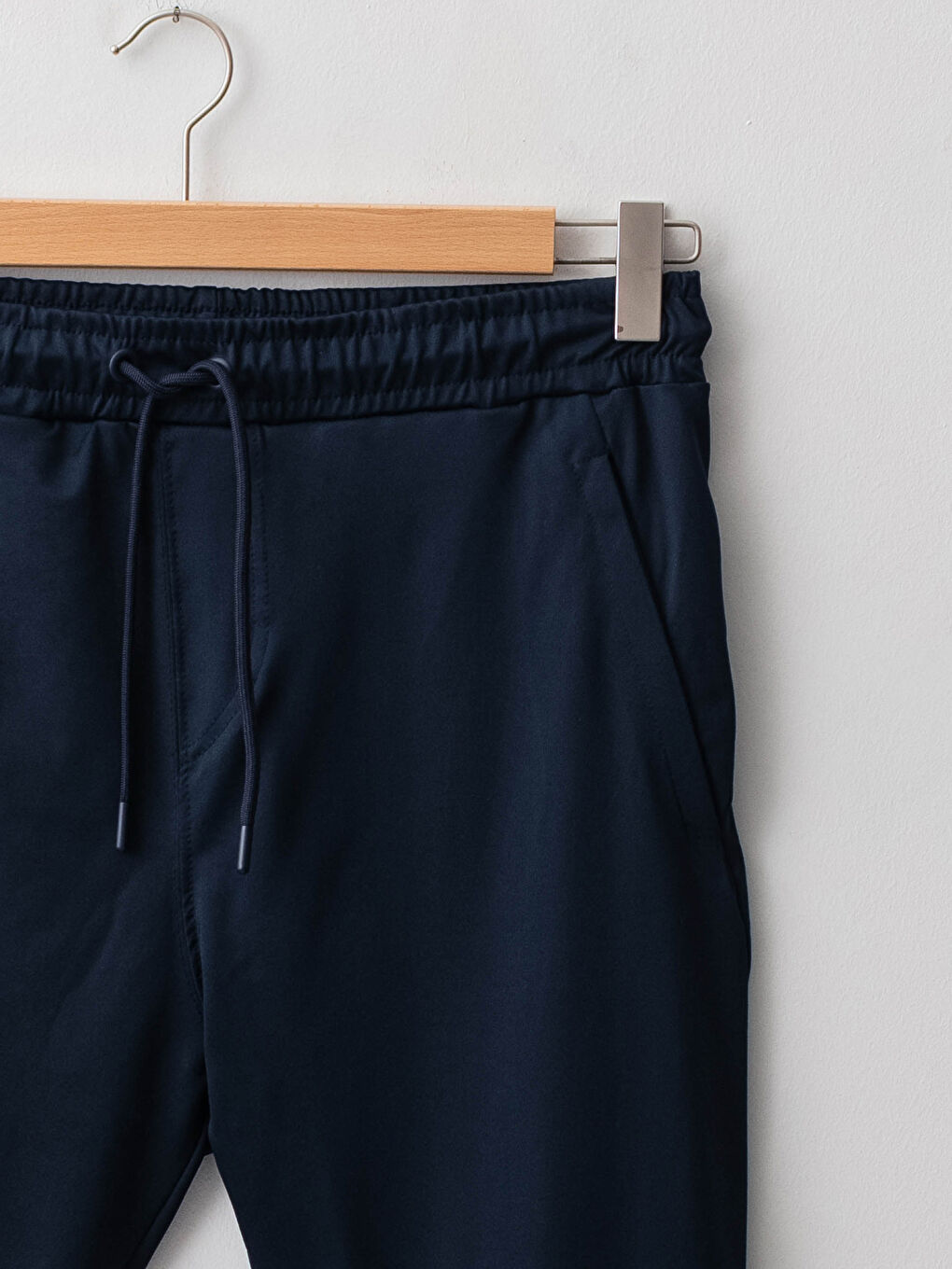 Standard Fit Men's Sports Sweatpants-8