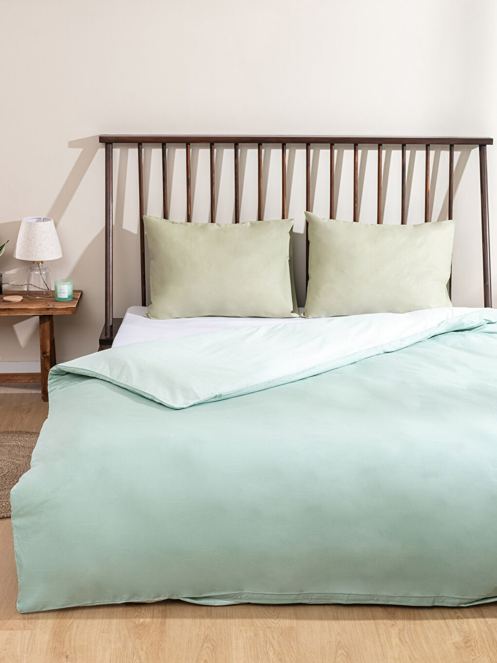 Yeşil Çift Kişilik Düz Dokuma Nevresim 200x220 cm-1