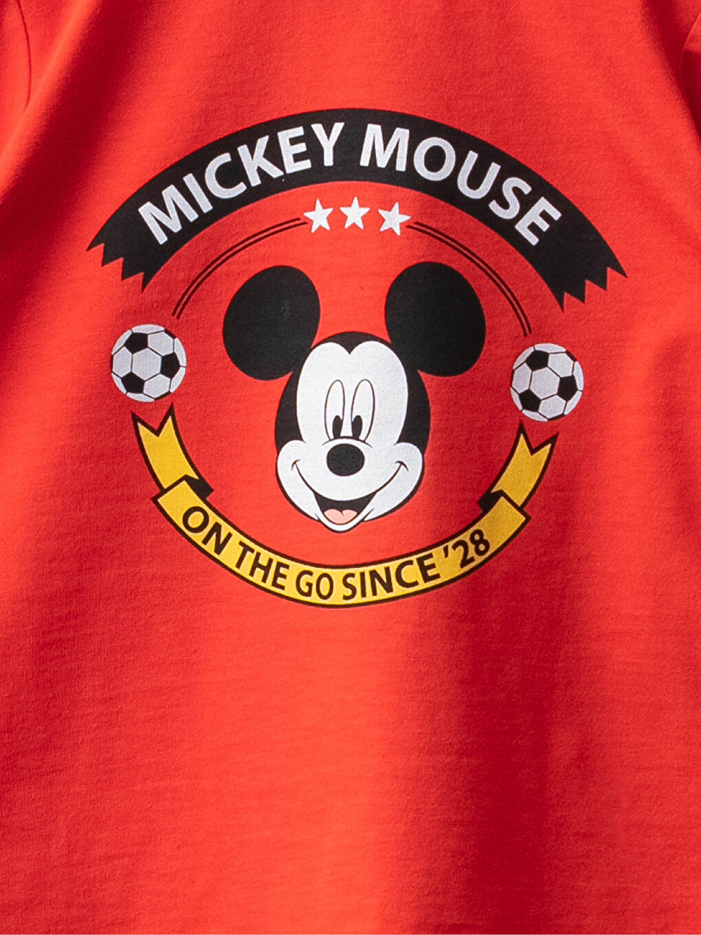 Kırmızı Bisiklet Yaka Kısa Kollu Mickey Mouse Baskılı Erkek Bebek Tişört ve Şort 2'li Takım-2