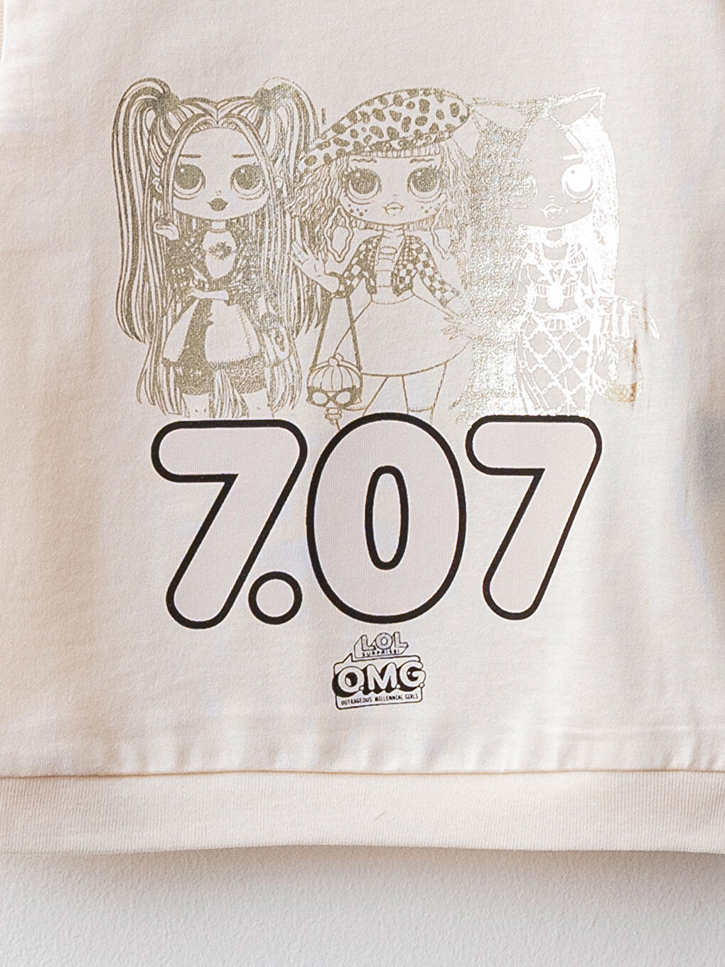 Crew Neck LOL Surprise OMG Licensed Girl Undershirt -S1L953Z4-FRC