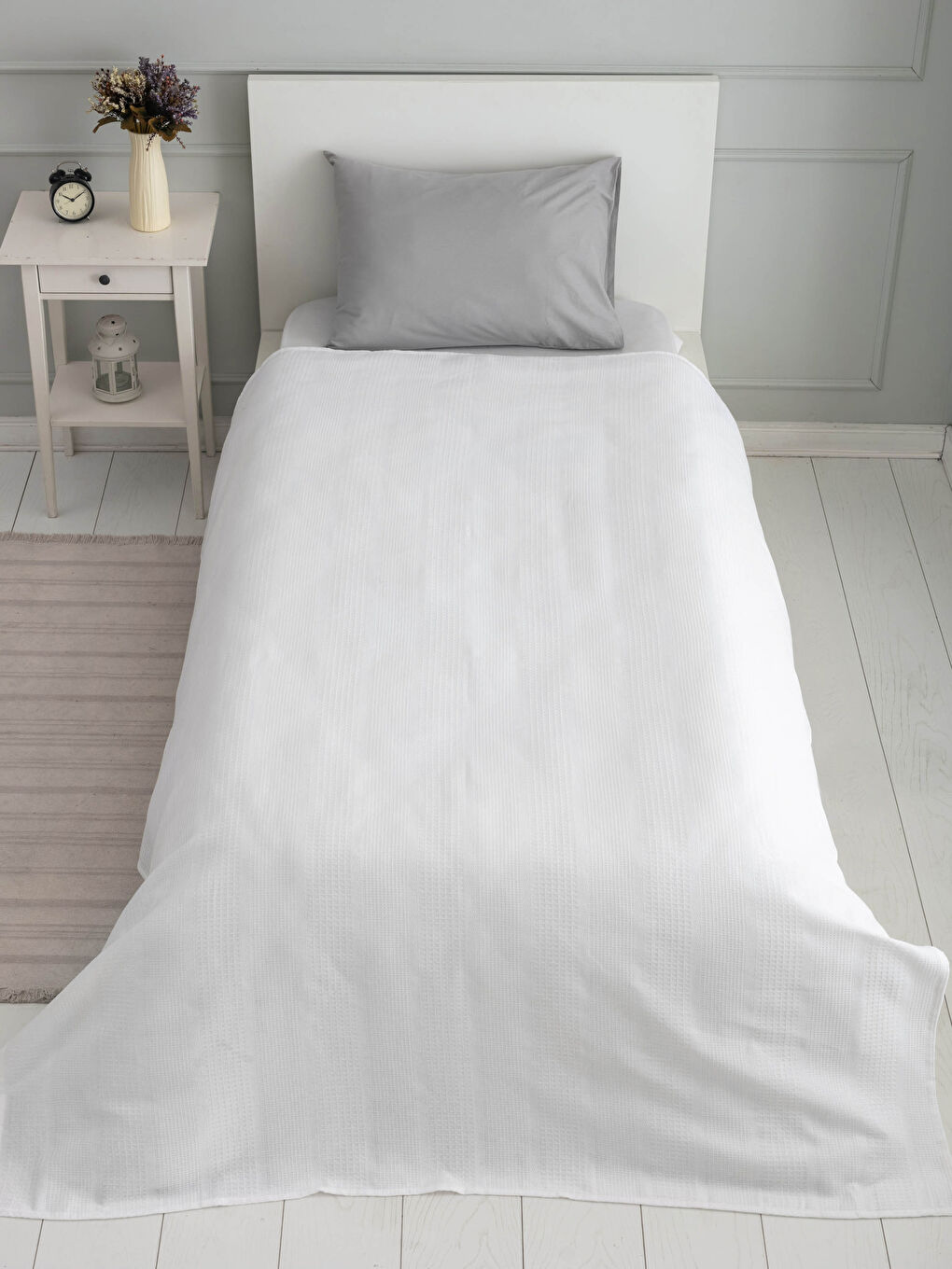 Couvre-lit piqué simple uni en coton 160x220 cm-1