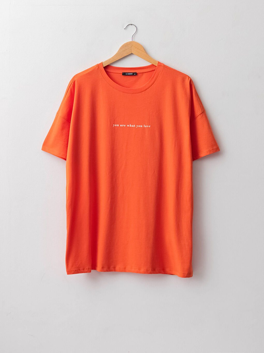 Turuncu Büyük Beden Bisiklet Yaka Baskılı Kısa Kollu Pamuklu Kadın Tişört-4