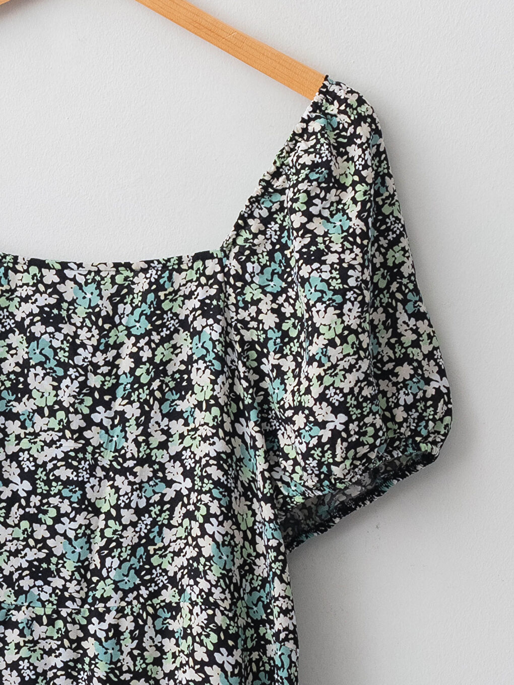 Plus Size Square Neck Floral Short Sleeve Viscose Women's Dress-7