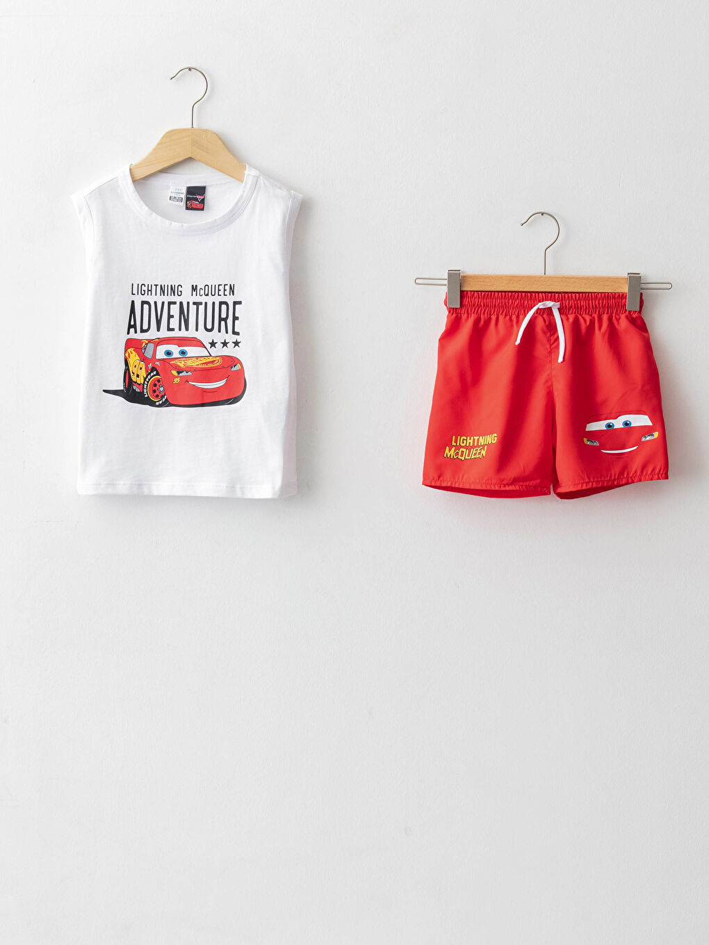 Beyaz Bisiklet Yaka Arabalar Baskılı Erkek Bebek 2'li Yüzme Takım