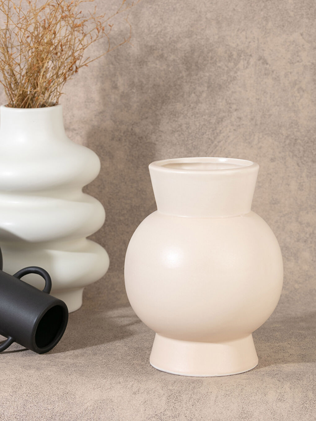 مزهرية زخرفية من السيراميك 15 × 15 × 20 سم