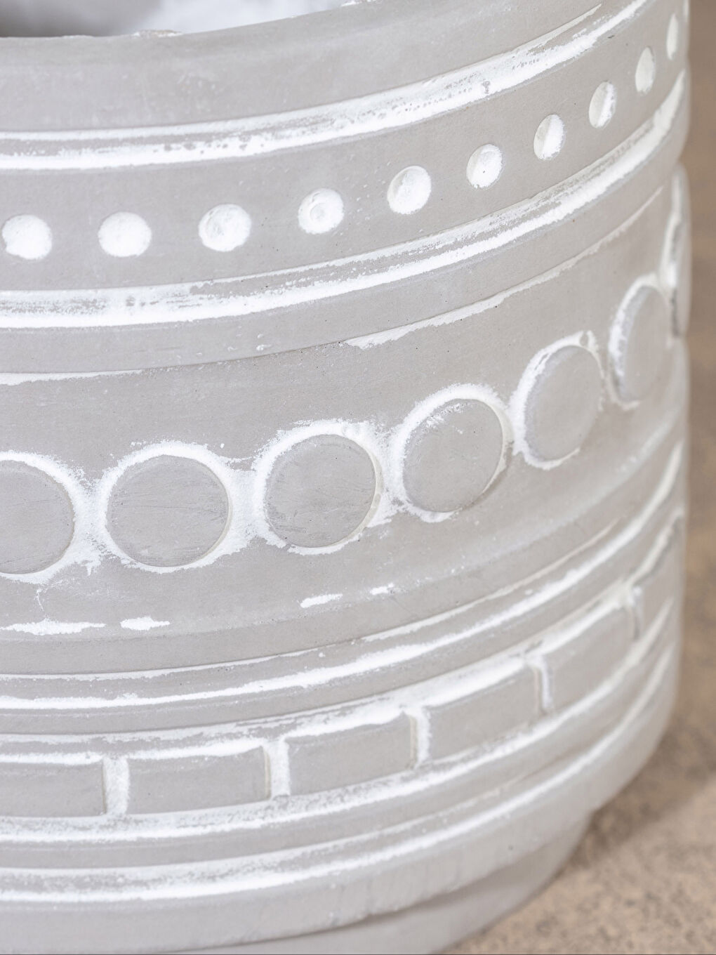 Beyaz Geometrik Desenli Dekoratif Saksı 13x13x12 cm-2