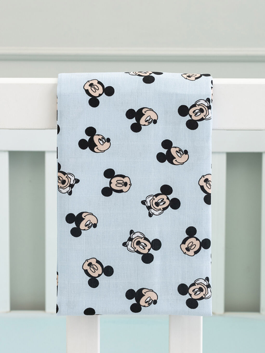 Mavi Mickey Mouse Baskılı Erkek Bebek Müslin Bez 90x100 cm-2