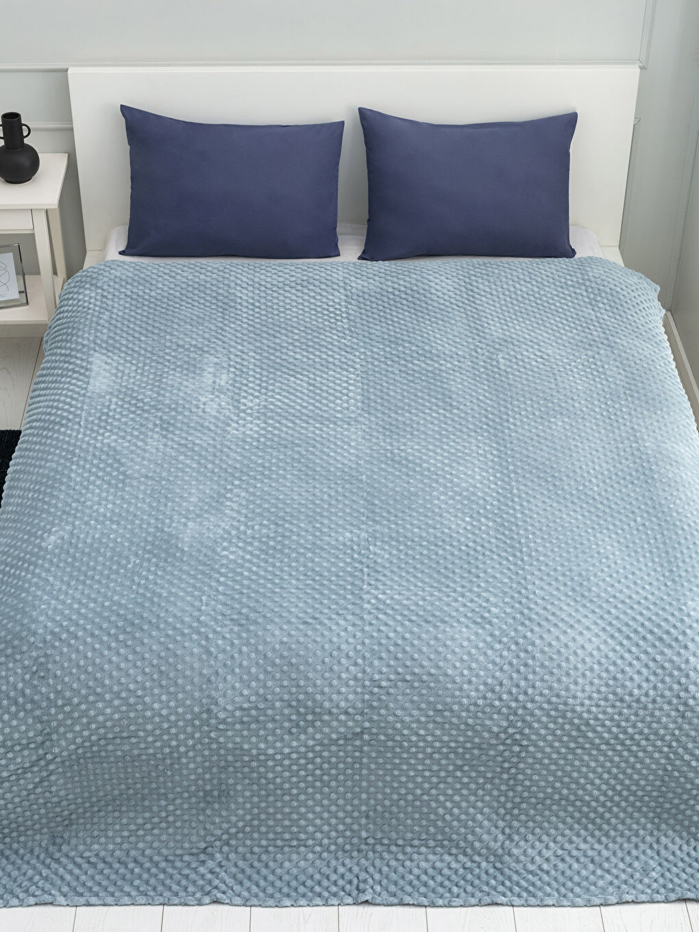 Mavi Çift Kişilik Tomurcuk Yumuşak Dokulu Battaniye 200x220 cm-1