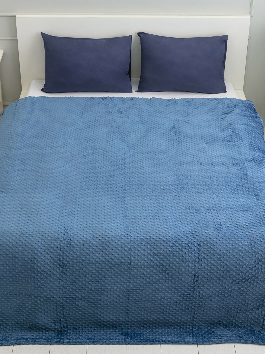 İndigo Çift Kişilik Tomurcuk Yumuşak Dokulu Battaniye 200x220 cm-1