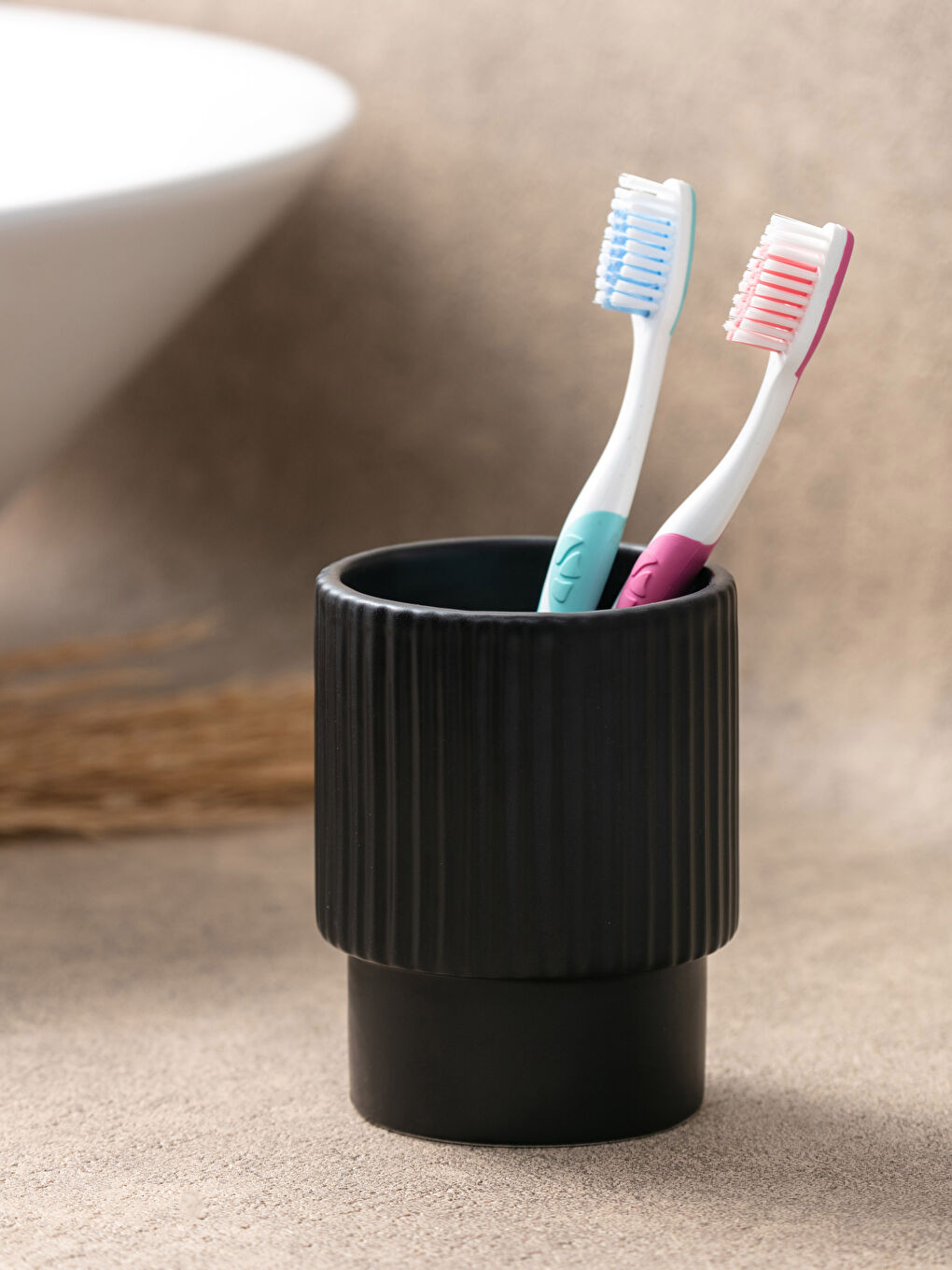 Ceramic Toothbrush Holder 7x7x10 Cm-1