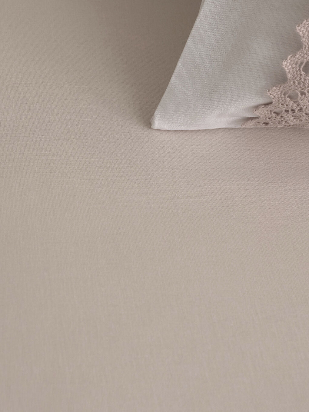 Doppelbettwäsche-Set aus Baumwolle mit Muster und Spitzendetail-3