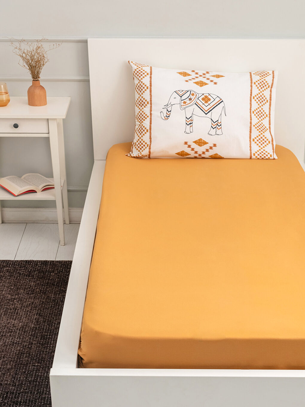 Single Cotton Flat Sheet 180x240 Cm