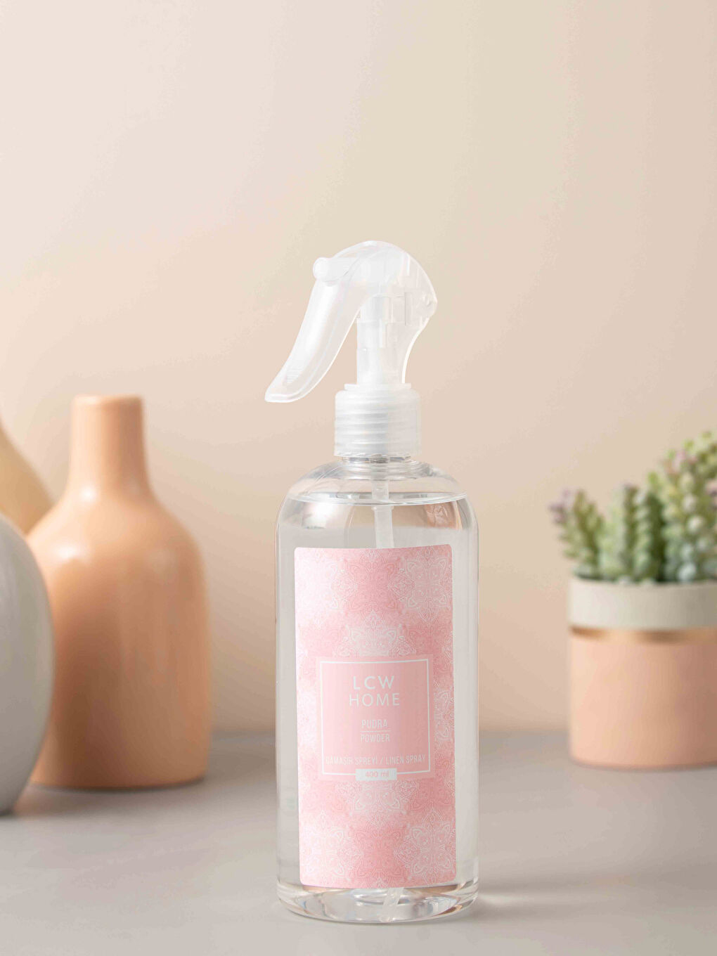 Pudra Kokulu Çamaşır Spreyi 400 ml