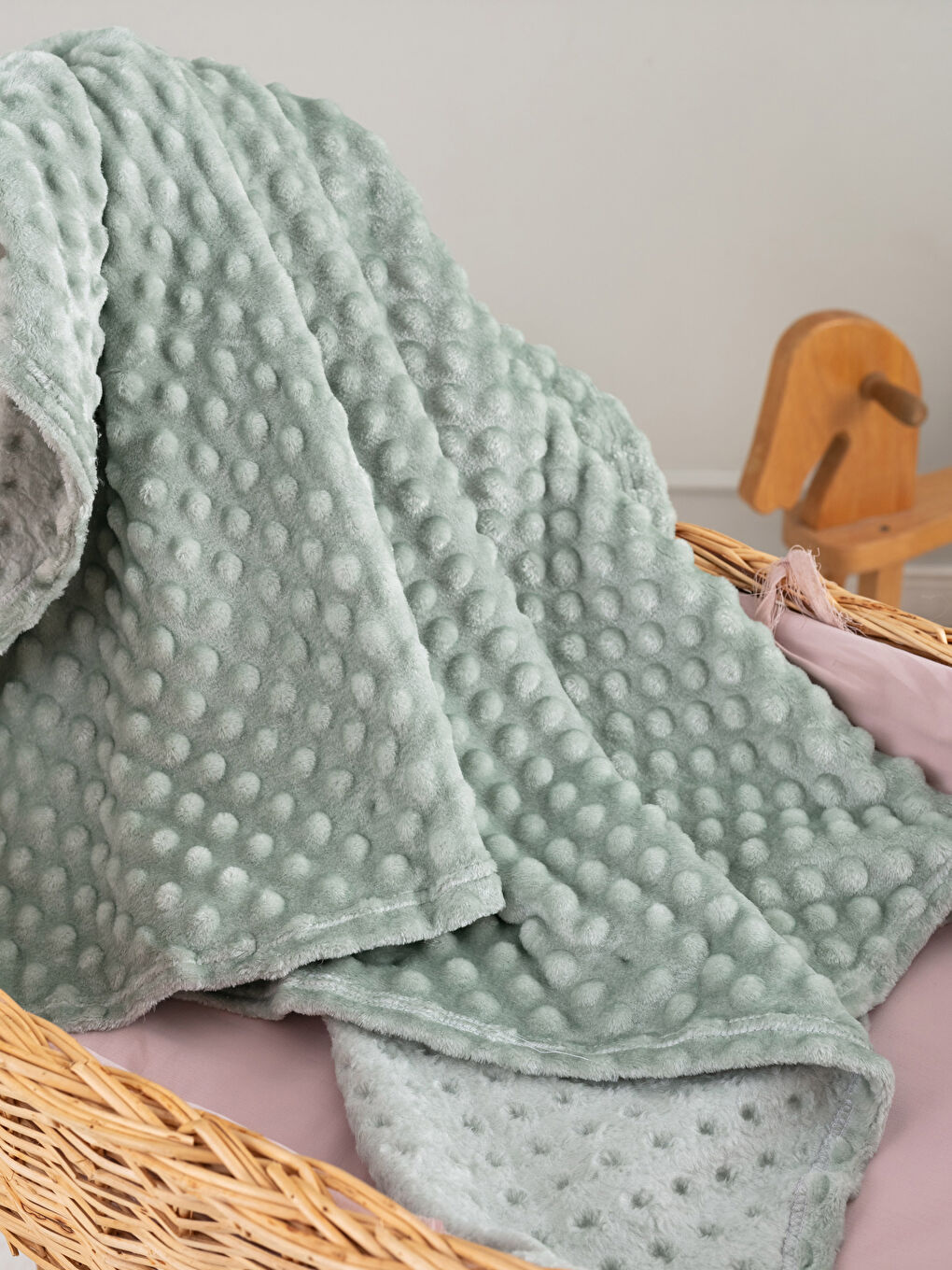 Yeşil Tomurcuk Desenli Yumuşak Dokulu Bebek Battaniyesi 90x110 cm