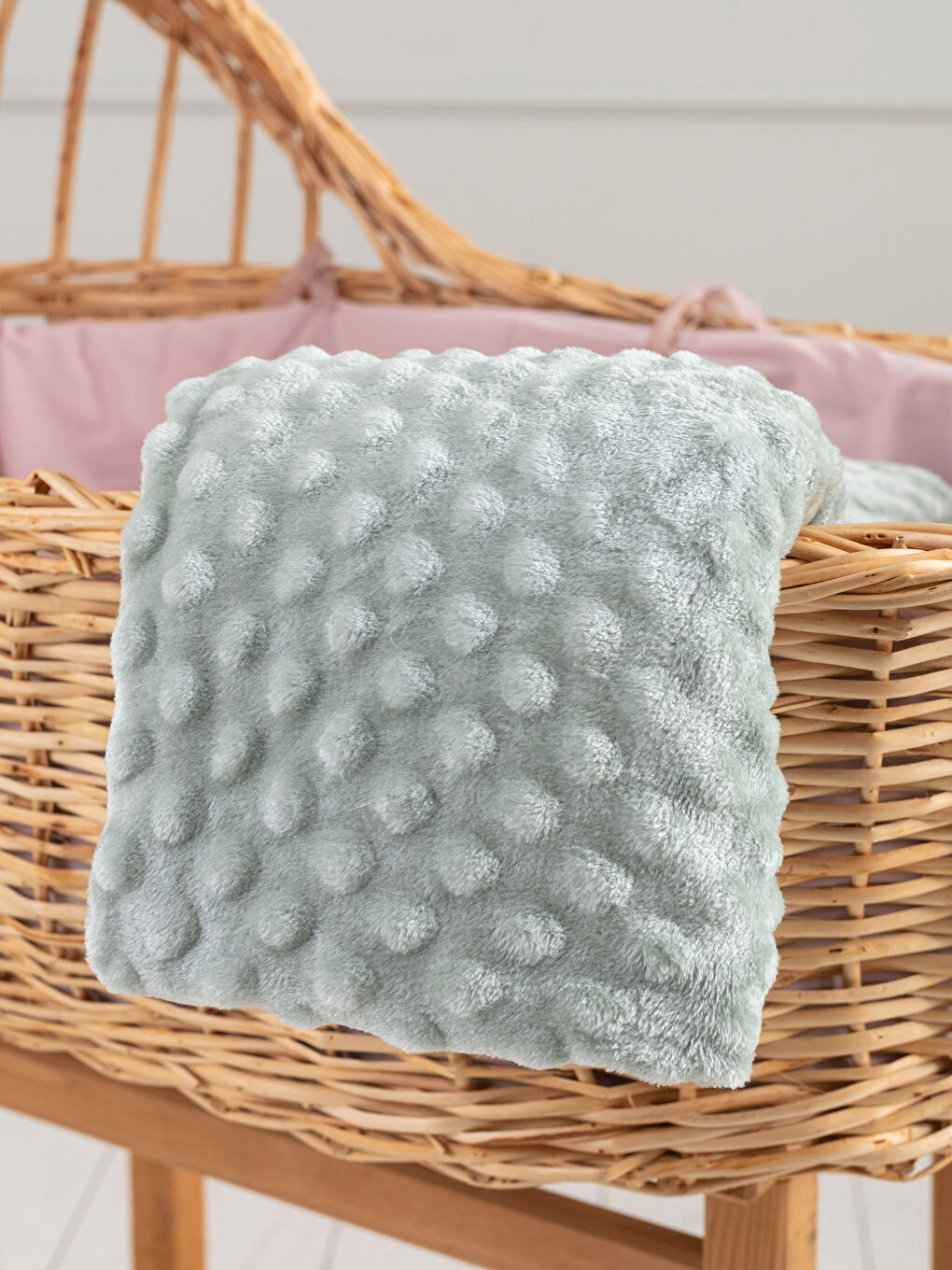 Yeşil Tomurcuk Desenli Yumuşak Dokulu Bebek Battaniyesi 90x110 cm-1