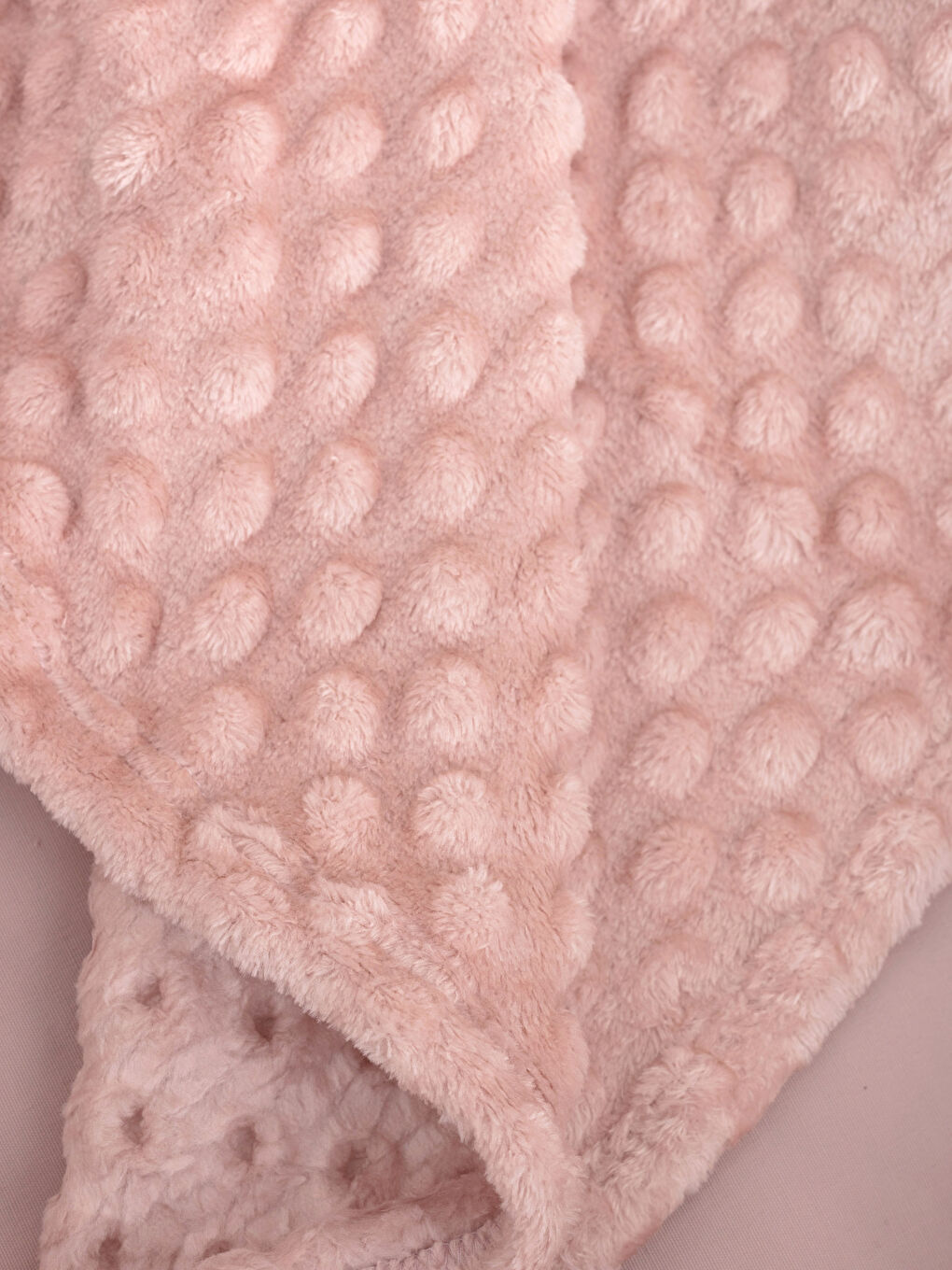 Pembe Tomurcuk Desenli Yumuşak Dokulu Bebek Battaniyesi 90x110 cm-2