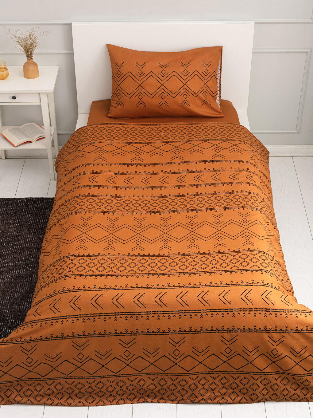 Karışık Tek Kişilik Pamuklu Desenli Nevresim Takımı-2