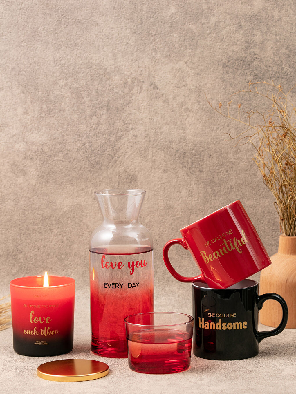 Karışık Sevgililer Günü Temalı Kutulu Hediye Seti 4'lü