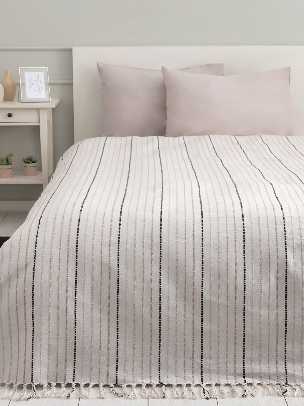 Parure de lit piqué rayé à pompons et taie d'oreiller