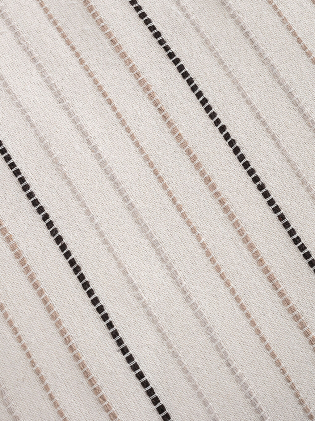 Parure de lit piqué rayé à pompons et taie d'oreiller-3