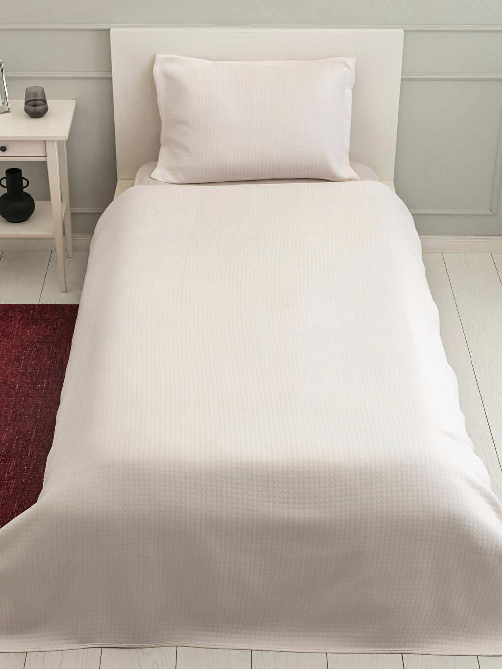 Односпальное Узорчатое Покрывало и Наволочка-1