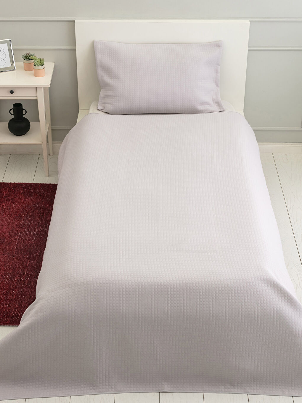 LCW HOME Single Self-Patterned Bedspread and Pillowcase -S2BS38Z8-FLG