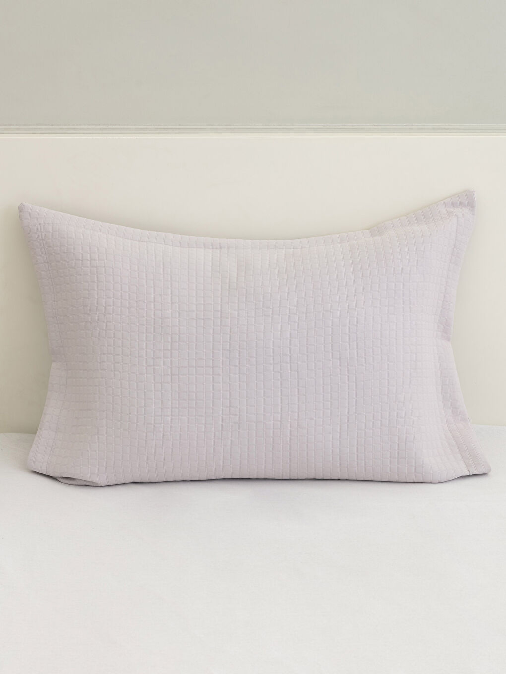 LCW HOME Single Self-Patterned Bedspread and Pillowcase -S2BS38Z8-FLG