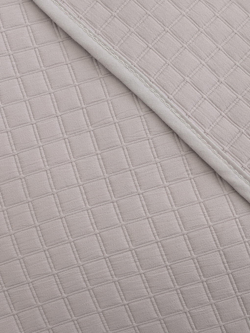LCW HOME Single Self-Patterned Bedspread and Pillowcase -S2BS38Z8-FLG