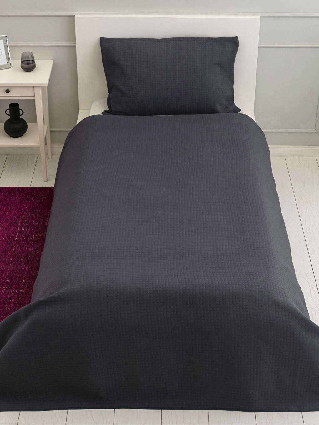 مفرش سرير فردي منقوش وكيس مخدة-1